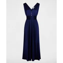 Vestido largo fluido sin mangas y escote pico