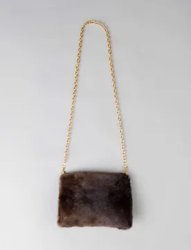 Bolso de mano de pelo de visón con asa bandolera - De la Roca - FashionsVida