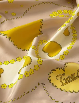 Pañuelo de mujer motifs paisley cuadrado grande con flores - Tous - FashionsVida