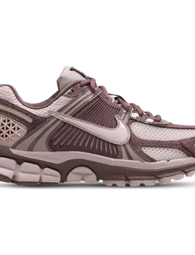 Zoom Women's Sneakers - Blue - Size 7.5 - Leather - Blue - Size: 7.5 - Nike - FashionsVida