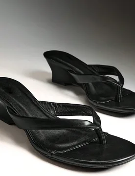 Sandalias de cuña con tira en forma de chancla, estilo casual y elegante para mujer US9 - Shein - FashionsVida