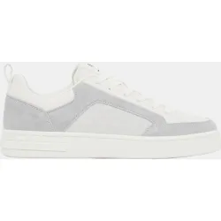 Zapatillas de hombre bajas en contrastes con en piel