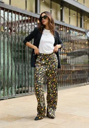 Leon Wide Leg Floral Print Trouser In Multi - 8