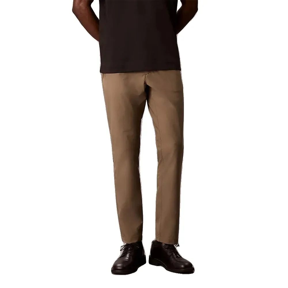 Jeans Tech Group Slim Stretch Fit Bungee Cord 32 - Calvin Klein - FashionsVida