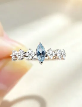 Pieza Anillo de plata de ley S925 con incrustaciones de circonita sintética, diseño de ojo con trébol de cuatro hojas rodeado de gema azul verdosa, - Shein - FashionsVida