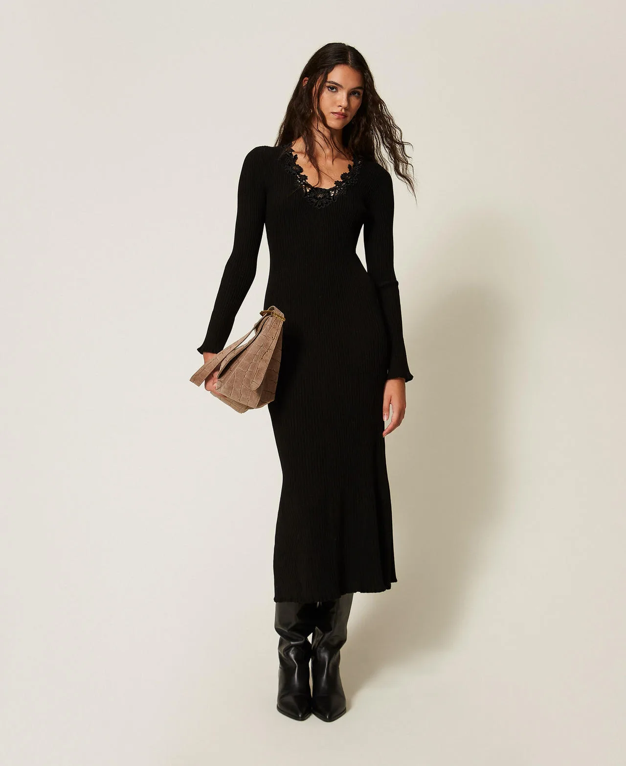 Robe longue en maille avec dentelle macramé - TWINSET - FashionsVida