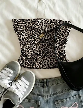 Top sin tirantes con volantes de lunares casual, top corto delgado multifuncional, adecuado para uso diario, regalos de vacaciones, moda, camiseta ele - Shein - FashionsVida