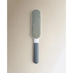 Cepillo para la ropa