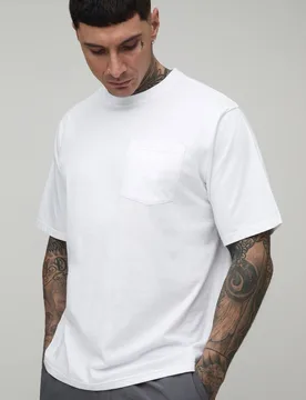 Herren Großes Entspanntes T-Shirt Mit Tasche White Größe Medium - boohooMAN - FashionsVida