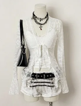 Top sexy para mujer con cuello en V y ribete de encaje en contraste XXL - Shein - FashionsVida