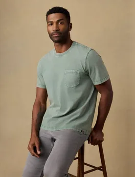 Camiseta de hombre basica lisa con bolsillo en el pecho - Faherty - FashionsVida