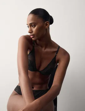 Lace with Silk Wired Plunge Bra A-E Black female - Autograph - FashionsVida