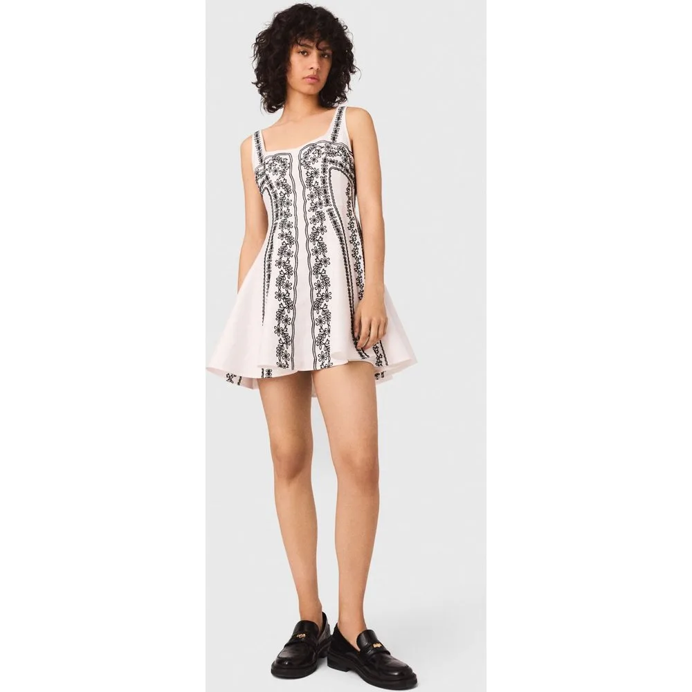 Vestido corto bordado con tirantes - Maje - FashionsVida