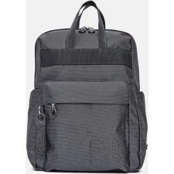 Mochila en con cremallera y correas ajustables