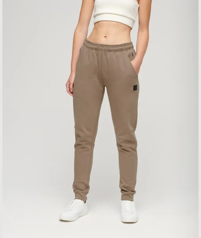 Superdry Damen Schmal Geschnittene Code Tech Jogginghose Braun - Größe: 44 - 89.99 - FashionsVida