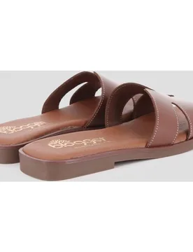 Sandalias de pala de mujer planas de piel - Blogger - FashionsVida