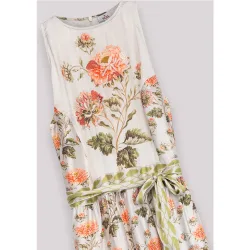 Vestido largo sin mangas con estampado floral y cinturón