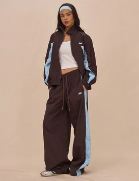 Pantalones de chándal de pierna ancha con cintura de cordón, panel de contraste de nailon, casual para el aeropuerto, la librería, primavera y vera - Shein - FashionsVida