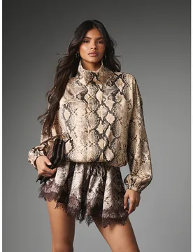 Chaqueta Bomber Corta de Satén con Estampado de Serpiente, Cuello Alto, Cierre de Cremallera y Mangas Abullonadas para Otoño e Invierno L - Shein - FashionsVida