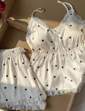 Conjunto de pijama elegante de satén con lunares negros y blancos para mujer, con sujetador acolchado, top de camisola con ribete de encaje y pantalo - Shein - FashionsVida