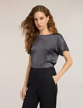 Blusa de mujer de satén con mangas de pétalo escote redondo - Motivi - FashionsVida