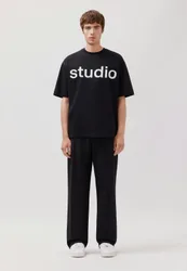Oversized T-Shirt mit Studio Logo Schwarz S