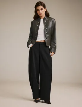 Elegante Barrel-Hose Schwarz 40 - Stradivarius - FashionsVida