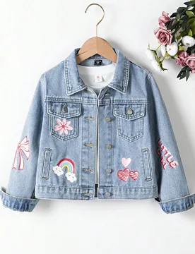 Chaqueta vaquera para niñas, chaqueta casual a la moda y versátil para exteriores con patrón de lazo floral, corazón y letras para niñas, con cue - Shein - FashionsVida