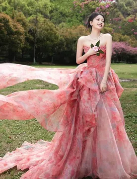 A new light luxury and niche toasting style strapless dress - Aliexpress - FashionsVida