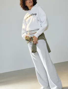 Wide-Leg-Jogginghose Grau Melange XS - Stradivarius - FashionsVida