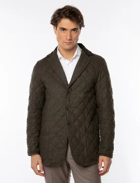 Chaqueta de hombre en oliva oscuro - Wickett Jones - FashionsVida