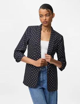Blazer de mujer estampada con mangas 3-4 y cuellos de solapa - Pieces - FashionsVida