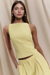 Womens Fitted Crew Neck Sleeveless Top - Yellow - Size X-Small
