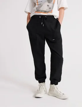 Joggers Sonoran Tencel Black 24 - Superdry - FashionsVida