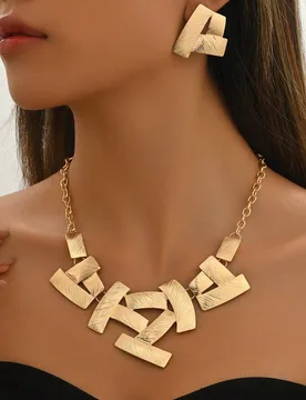 Juego de 3 piezas de joyas con collar elegante + pendientes, diseño de enlace de forma geométrica creativa de metal collar gargantilla, adecuado par - Shein - FashionsVida