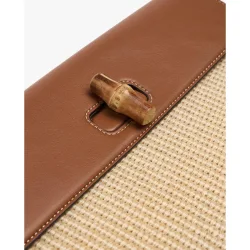 Bolso de mano estilo sobre con cierre de botón en liso
