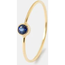 Anillo de oro y zafiro tratado