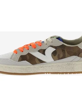 Deportivas hombre camuflaje con piezas de serraje - Victoria - FashionsVida