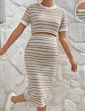 Conjunto de 2 piezas de top corto blanco y minifalda de maternidad casual estilo años 60, suave y de forma normal, para citas de verano y revelación - Shein - FashionsVida