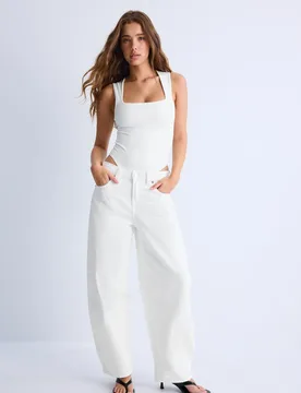 Body aus Polyamid mit Kastenausschnitt Ecru XL - Stradivarius - FashionsVida