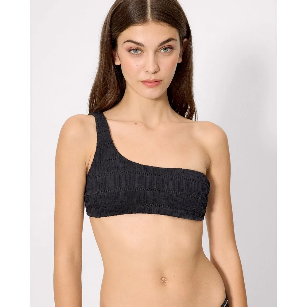 Tops de bikini asimétrico textura en copa b - Ysabel Mora - FashionsVida