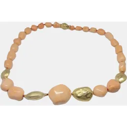 Collar de oro y naranja