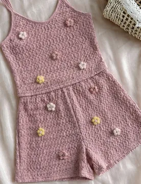 Parte superior de tirantes finos con cuello en V de textura de punto color albaricoque y pantalones cortos con cintura elástica para niña preadolesc - Shein - FashionsVida