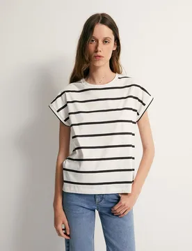 Camiseta manga corta estampada - Sfera - FashionsVida