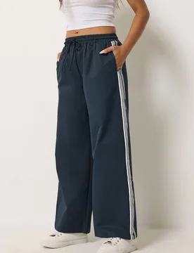 Women's Petite Side Stripe Wide Leg Joggers Pants in Dark Navy Size: 8 - Dark Navy - Size: 8 - PixieGirl - FashionsVida