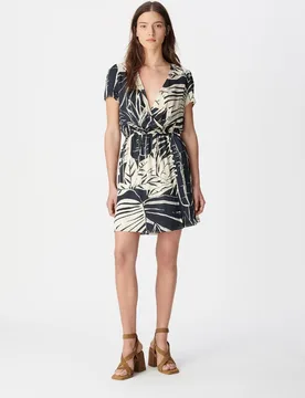Vestido corto con estampado maxi hojas - IKKS - FashionsVida