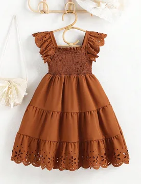 Vestido De Niñas Pequeñas Con Detalles De Smocking Y Banda Elástica Con Ojal Y Volantes - Shein - FashionsVida