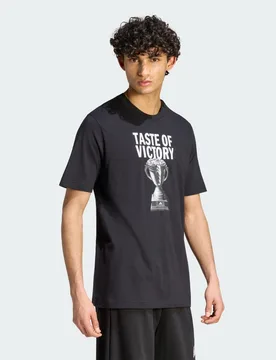 T-SHIRT GRAFICA TASTE OF VICTORY CAKE S Black - Adidas - FashionsVida