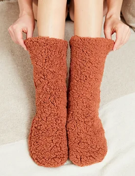 Kuschelige Teddy-Socken cognac - 3Pagen - FashionsVida