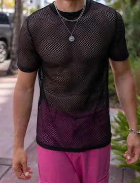 Camisetas para hombres de ajuste ceñido con cuello redondo y manga corta, top de malla sexy y de moda para hombre, ideal para vacaciones M - Shein - FashionsVida